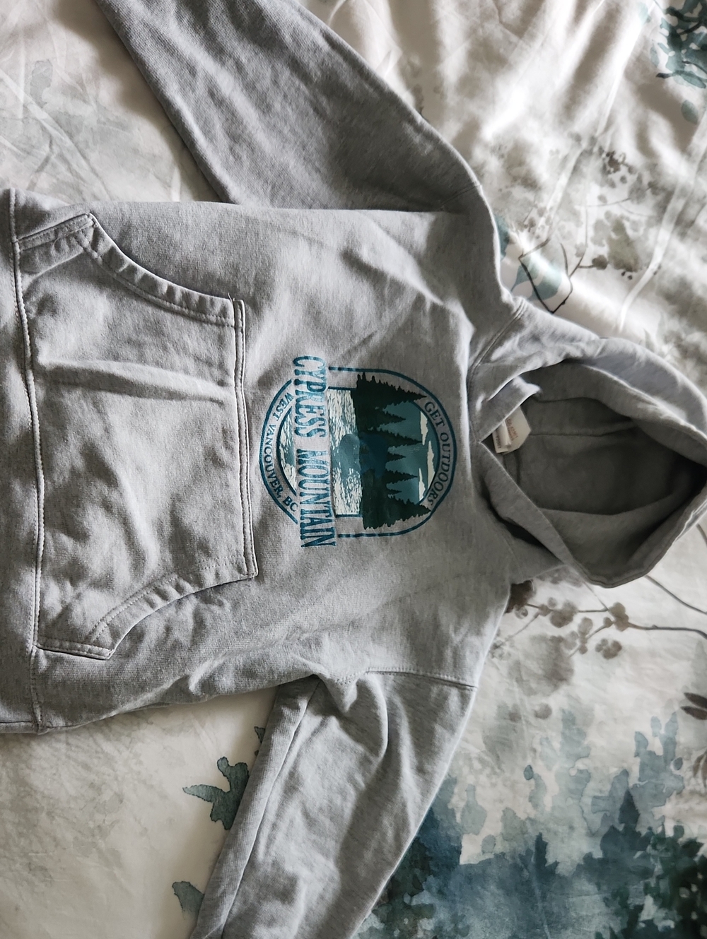 Worn Once!! Cypress Mountain Kids' Or Petite Woman Gray Hoodie with Blue Graphic